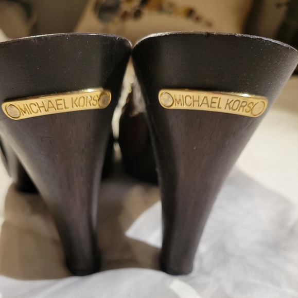 Michael Kors tassel mules - Picture 2 of 8